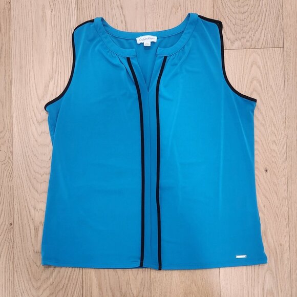 Split V Knit Shell - Picture 4 of 7